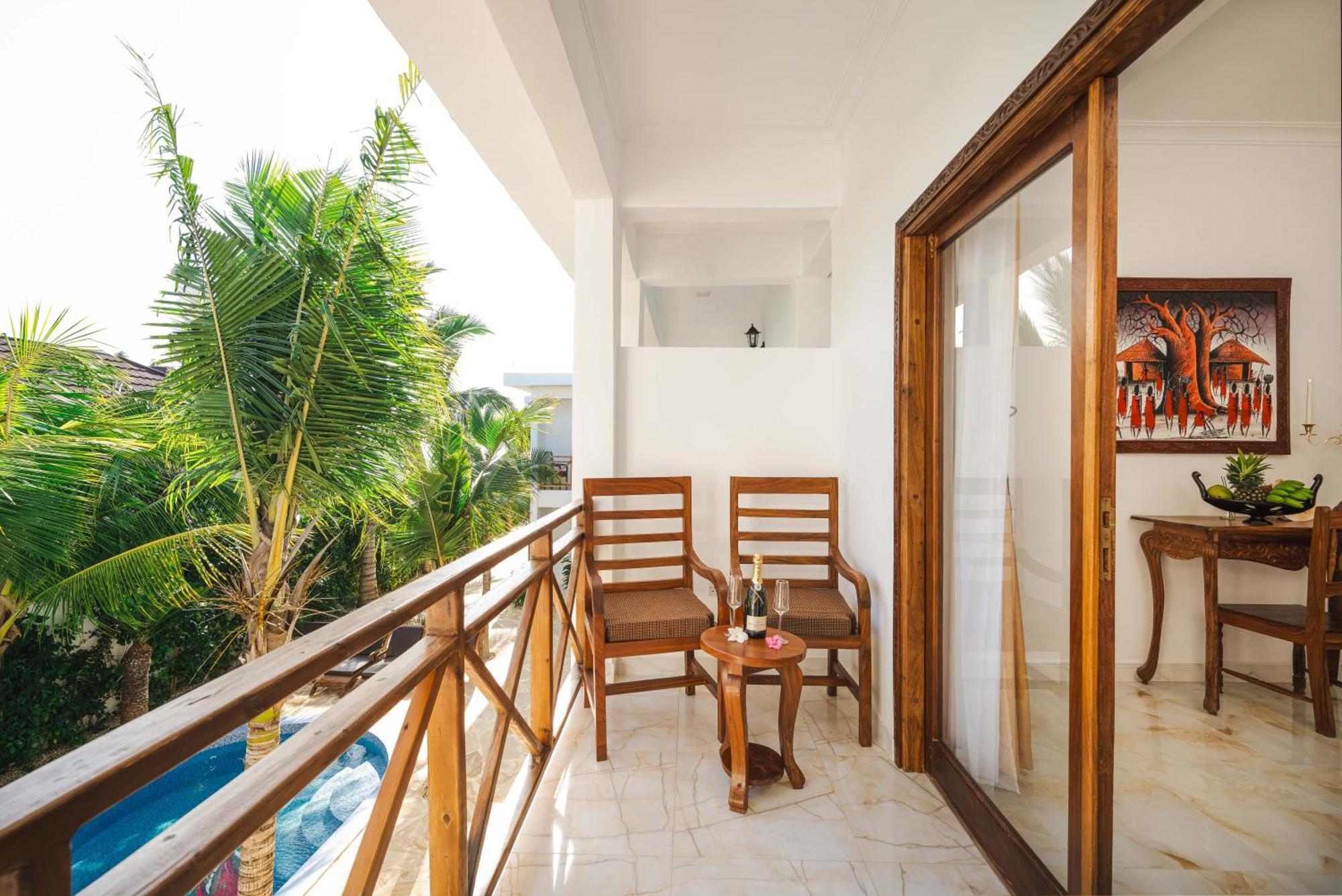 Karibu Beach Resort Pongwe Exterior photo